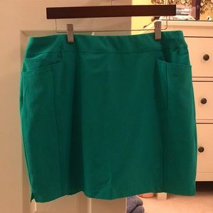 Green golf skirt